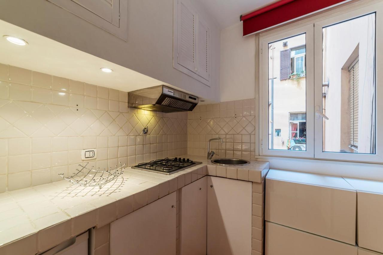 Trastevere & San Cosimato Studio Flat Roma Ngoại thất bức ảnh